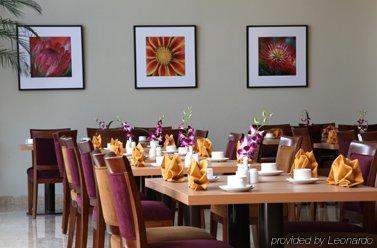 Hotel Park Cawang 3*